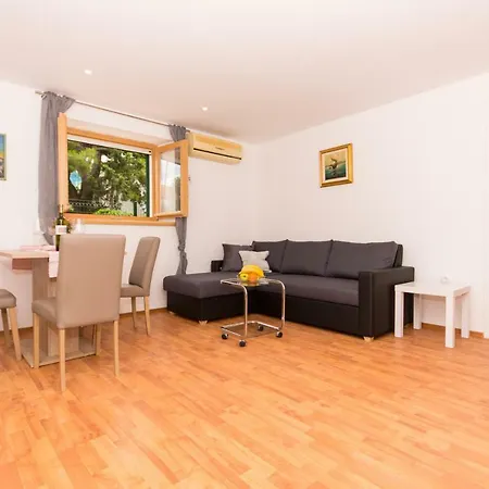 House Close To Aci Marina Apartment *
