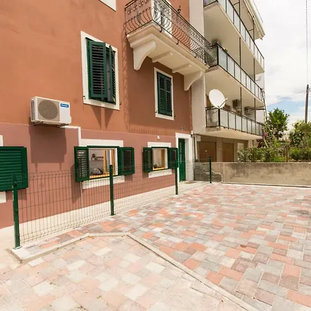 شقة House Close To Aci Marina *